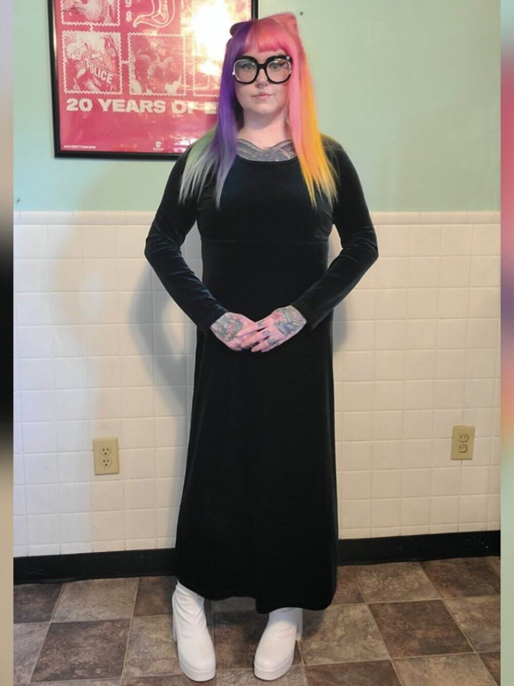 Vintage Kathie Lee Dark Green Velvet Witchy Long Sleeve Maxi Dress Size Small